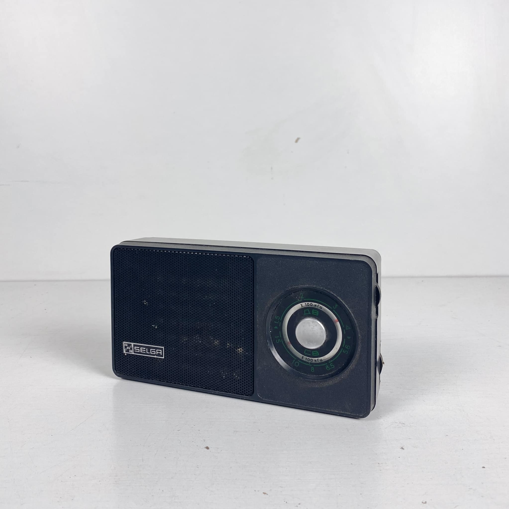 Радіо портативне вінтаж FM-054