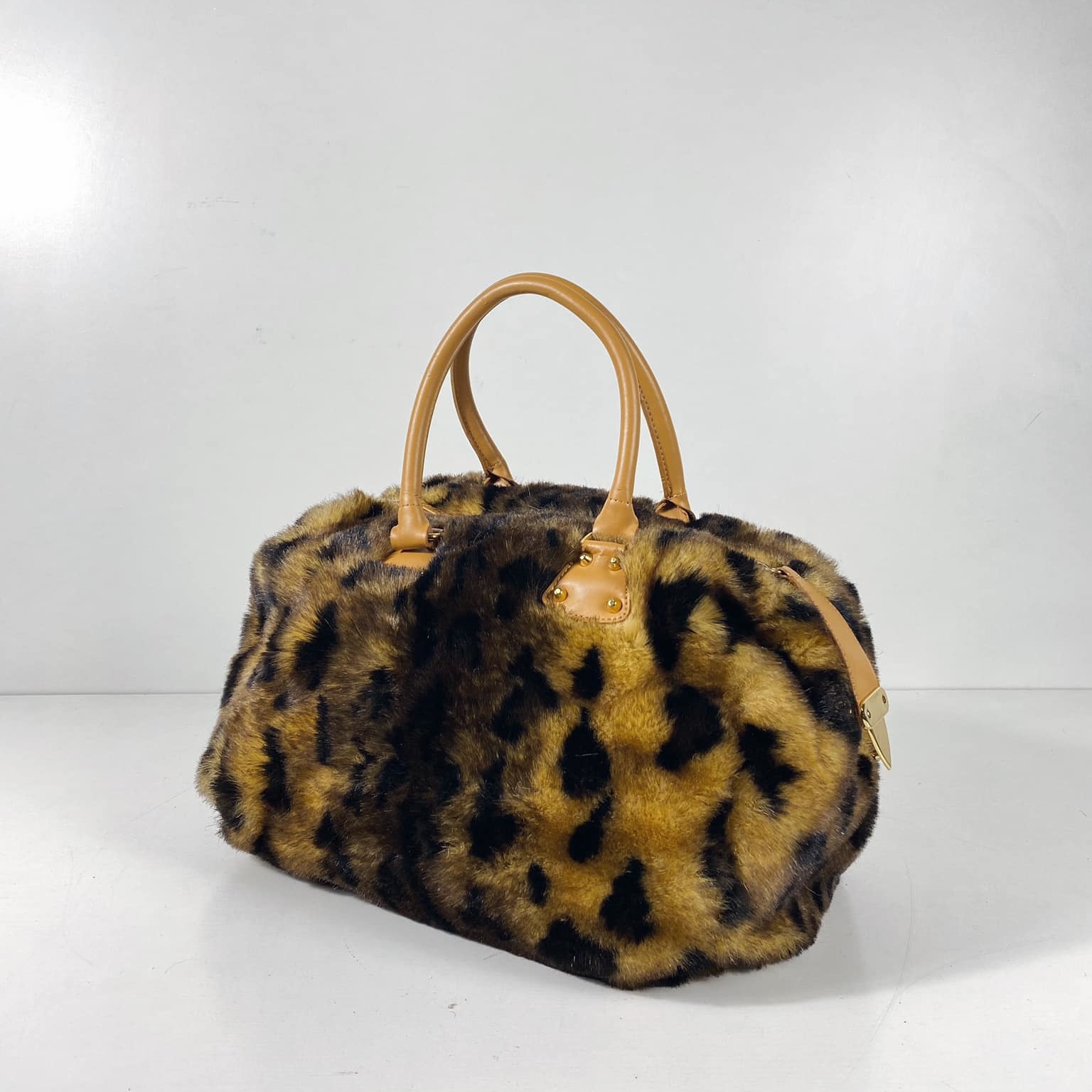 Сумка жіноча штучне хутро MB-094