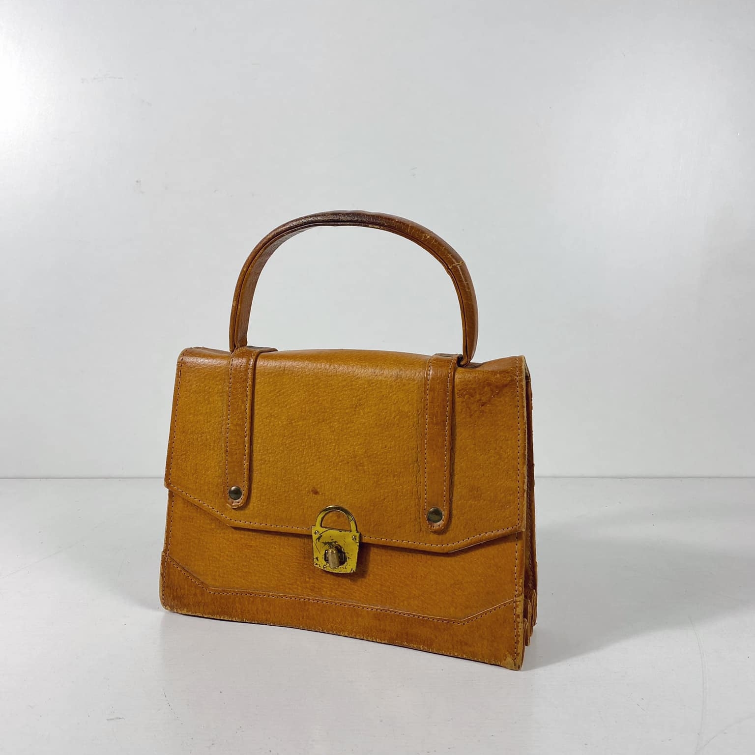 Сумочка жіноча коричнева шкіра MB-108