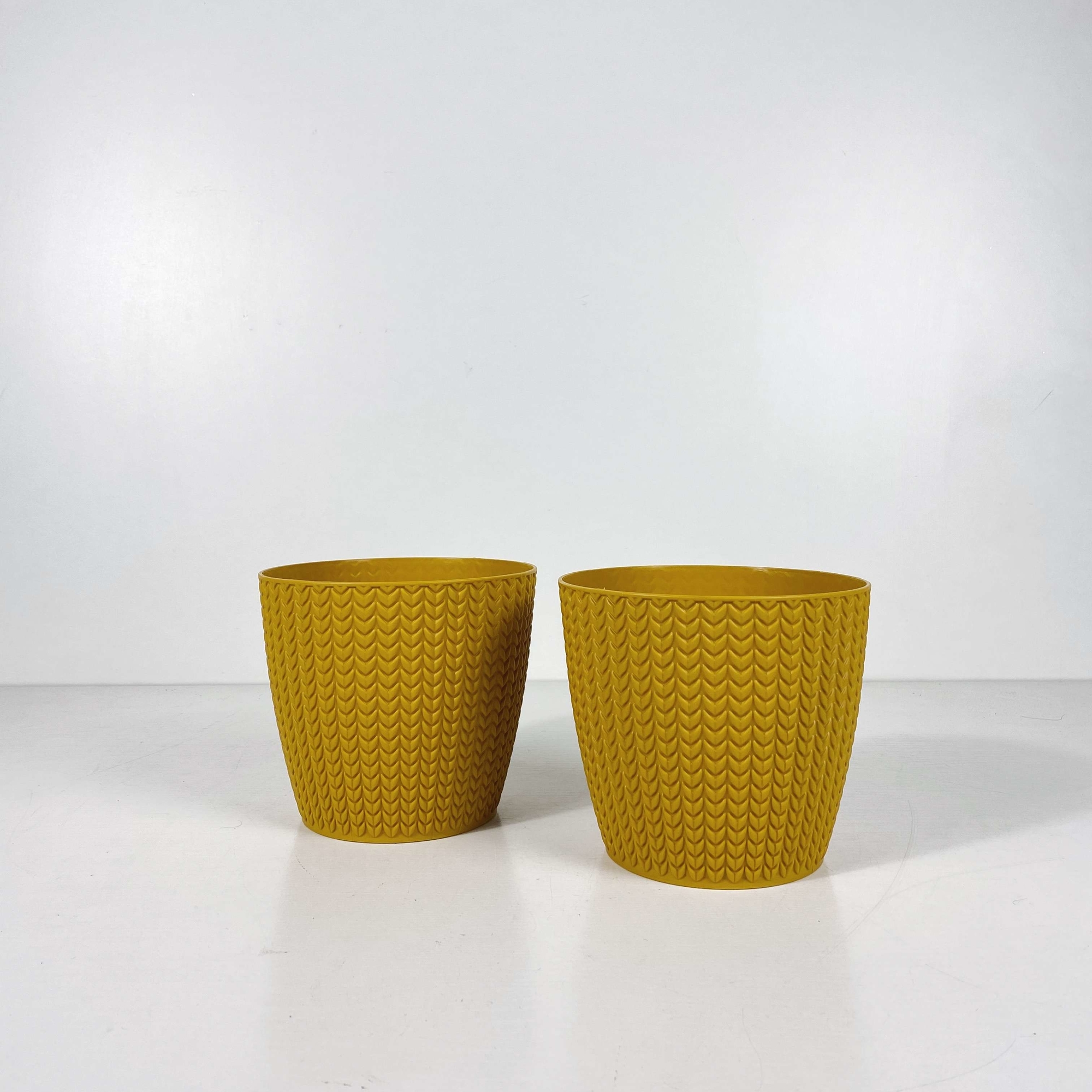 Кашпо рельєф "косичка" охра