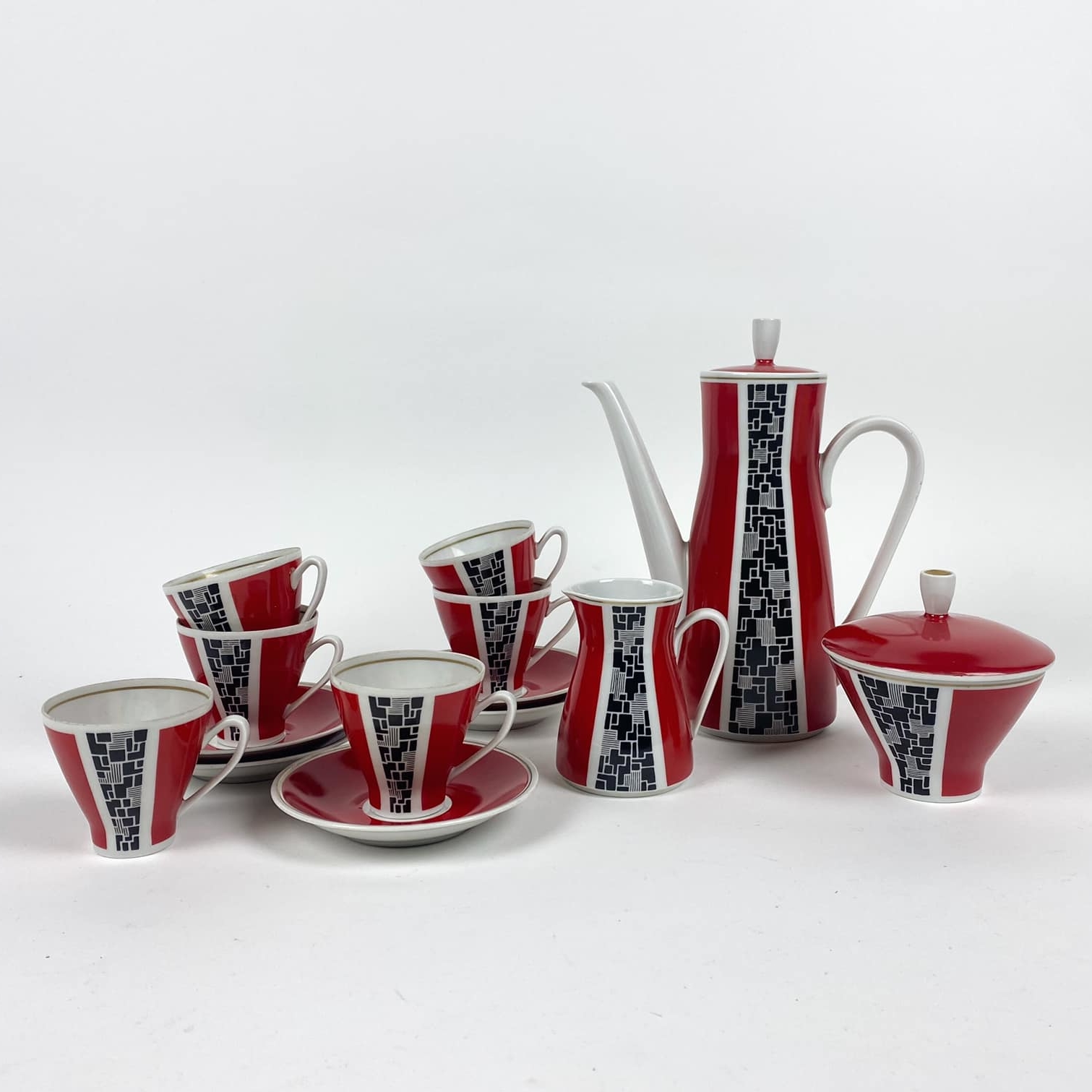 Сервіз чайно-кавовий червоно-біло-чорний вінтаж TE-170