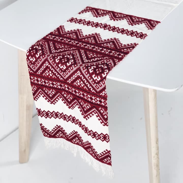 Рушник вишивка хрестиком білий/червоний TT-041