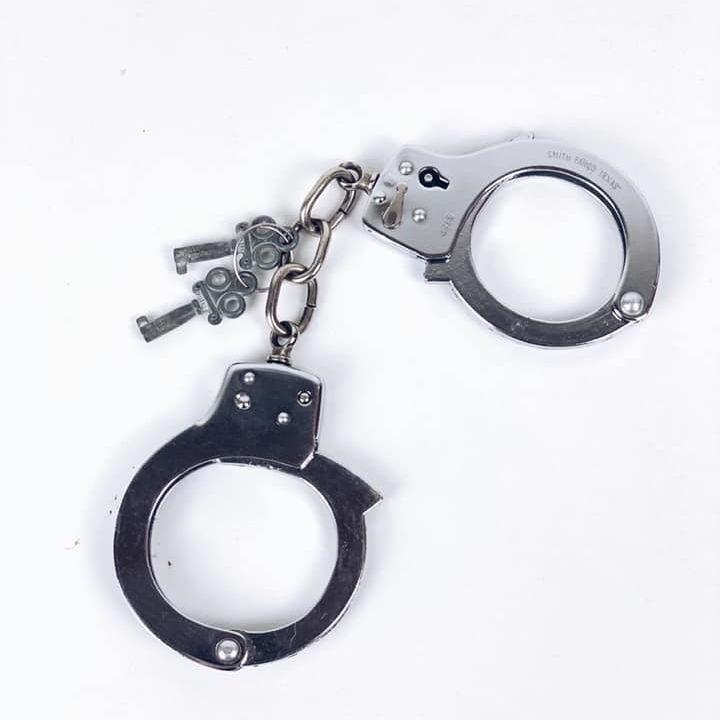 Наручники (кайданки)