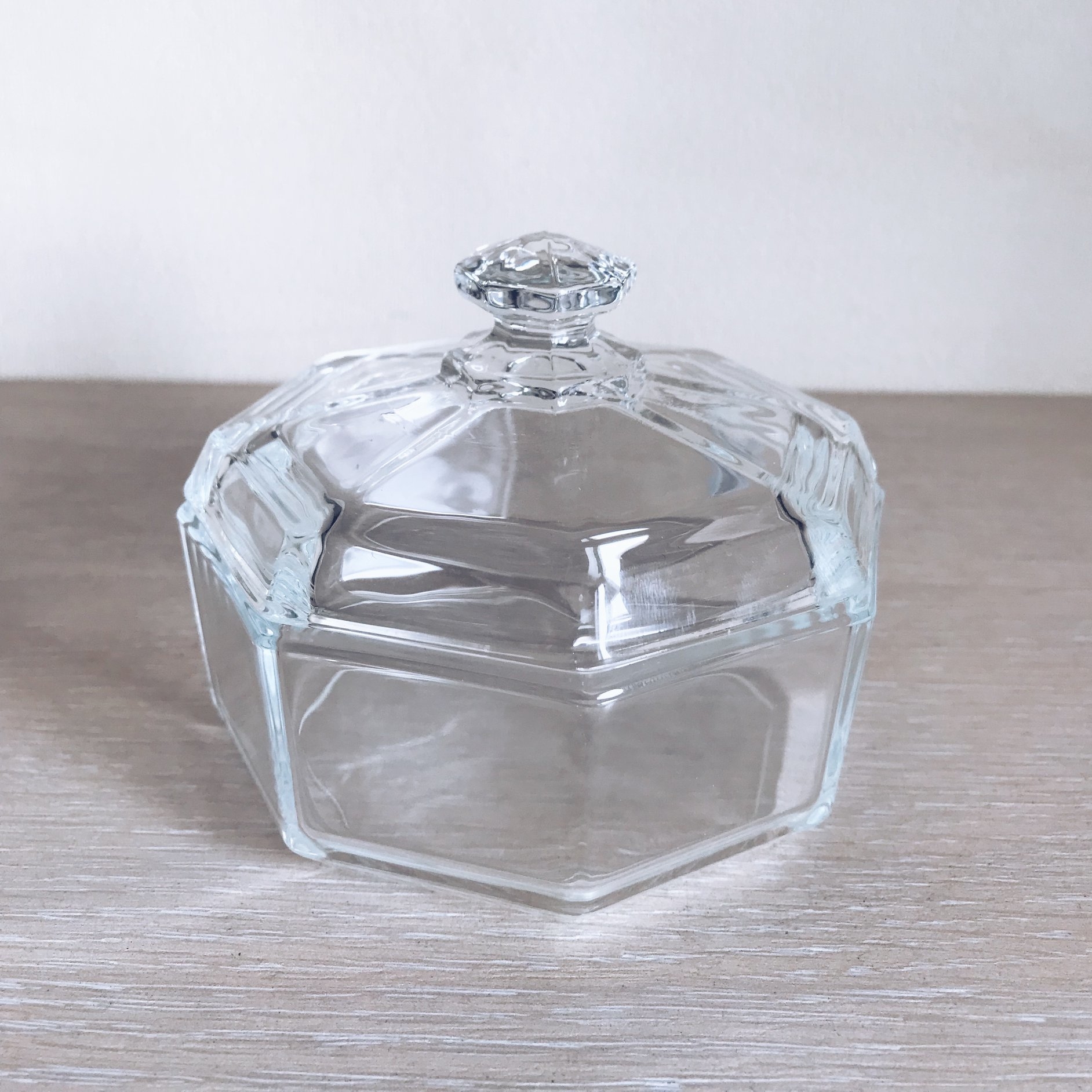 Шкатулка багатогранна скло BX-072