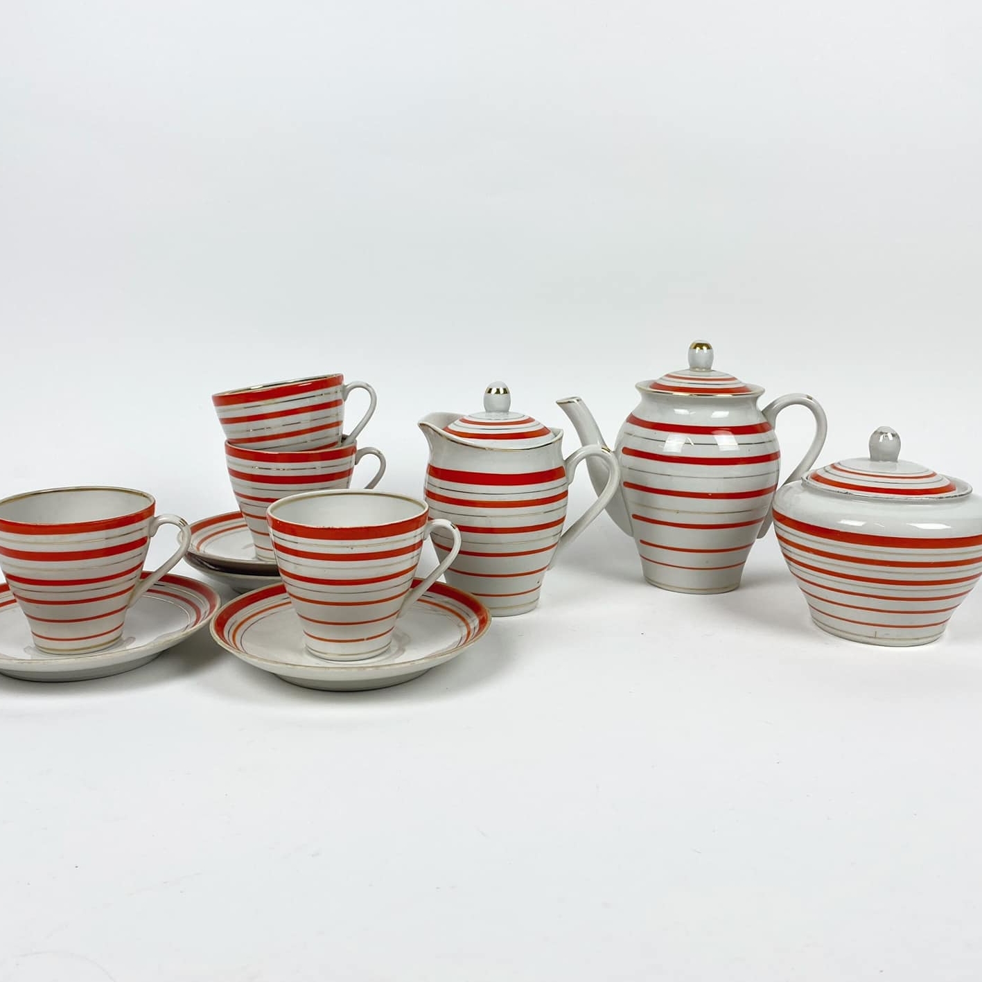 Чайно-кавовий сервіз на 4 персони червона смужка вінтаж PP-077
