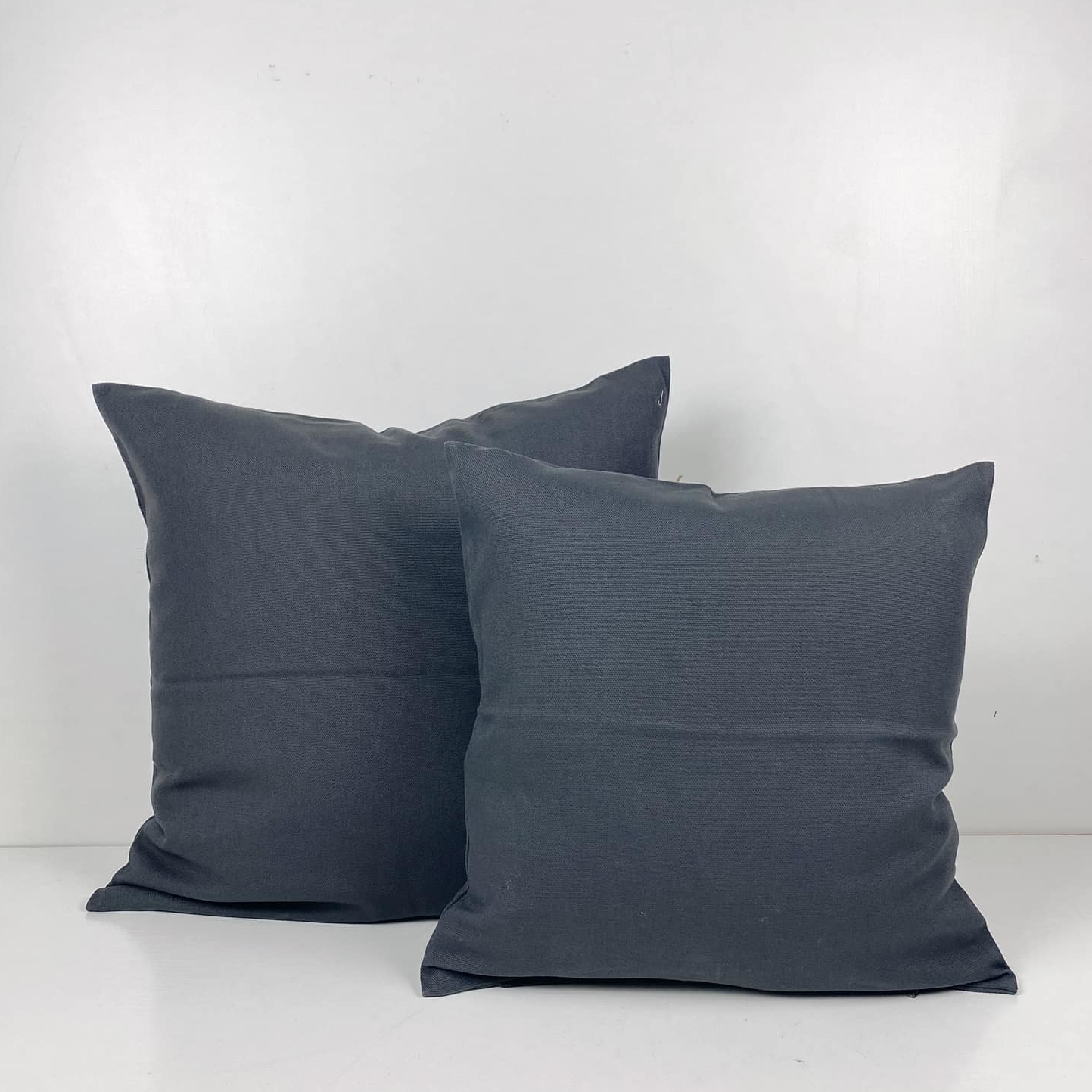 Подушка декоративна сіра бавовна PW-368