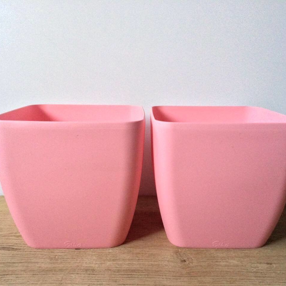 Кашпо рожеве пластик
