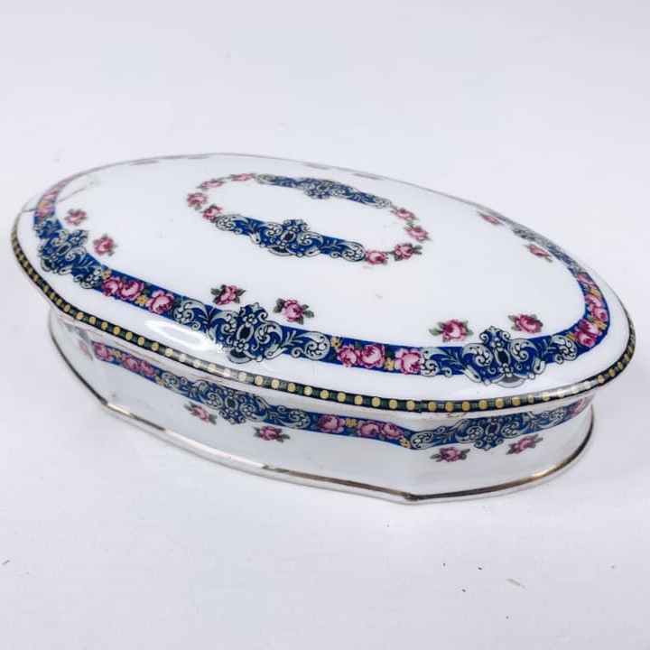 Шкатулка  з розписом Троянди порцеляна вінтаж BX-107