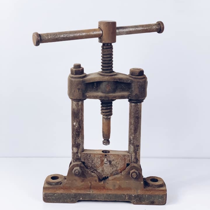 Прес великий вінтаж