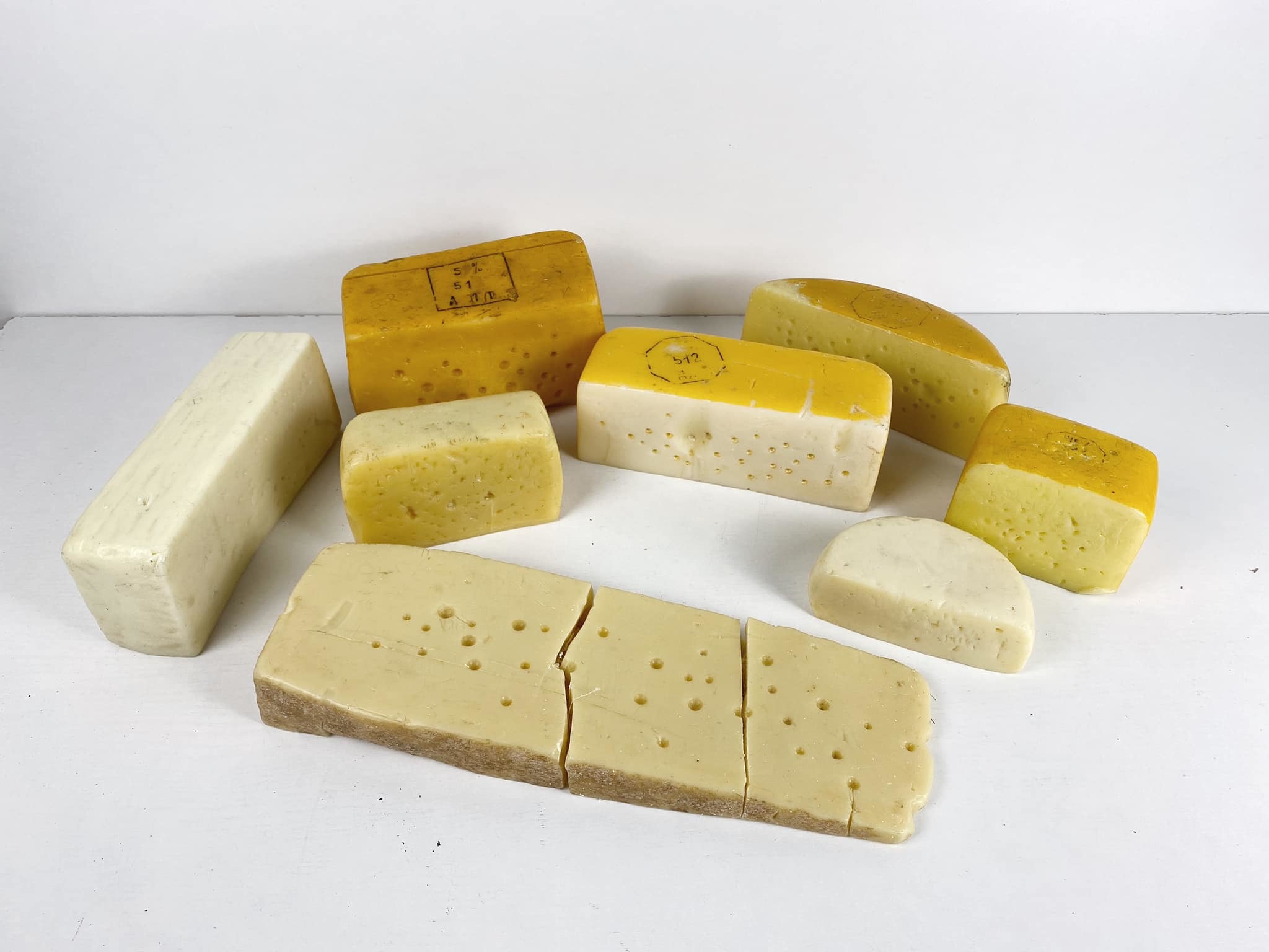 Сир твердий брусок муляж MF-040