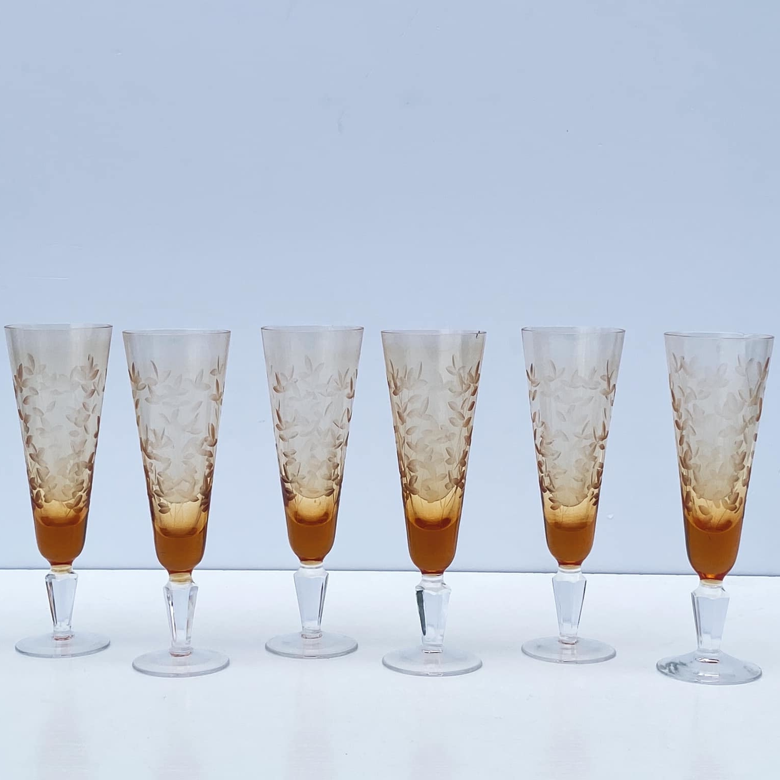 Бокал для шампанського оранжеве скло з різбленням GS-044