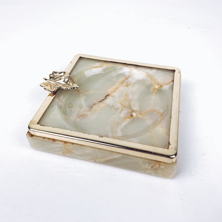 Попільничка квадратна з декоративним листком онікс/метал вінтаж