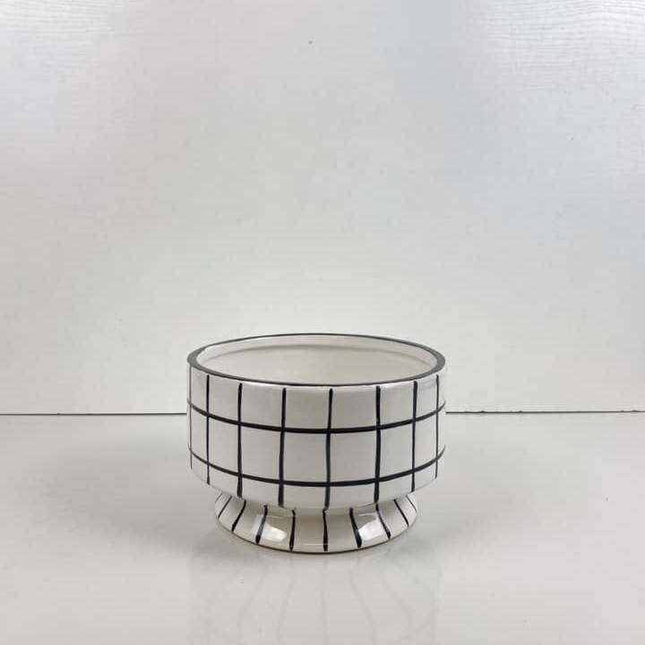 Ваза на ніжці ч/б клітинка порцеляна VA-398