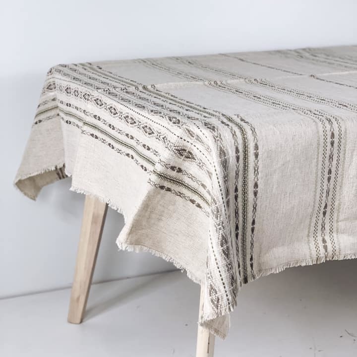 Скатертина сіро-беж смужка-орнамент льон TT-055