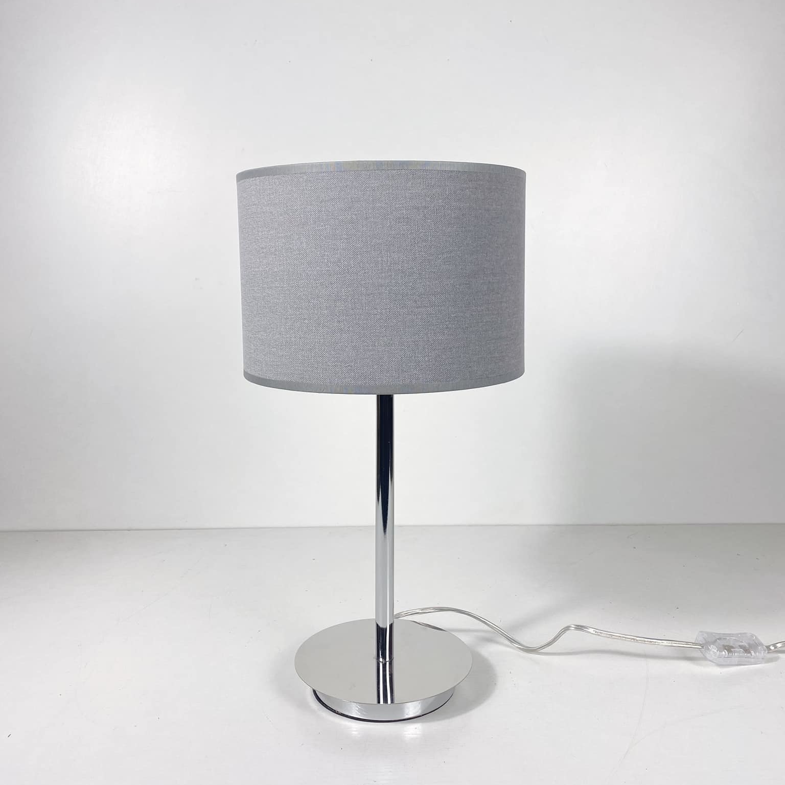 Лампа настільна база хром/сірий абажур Hotel LT-227