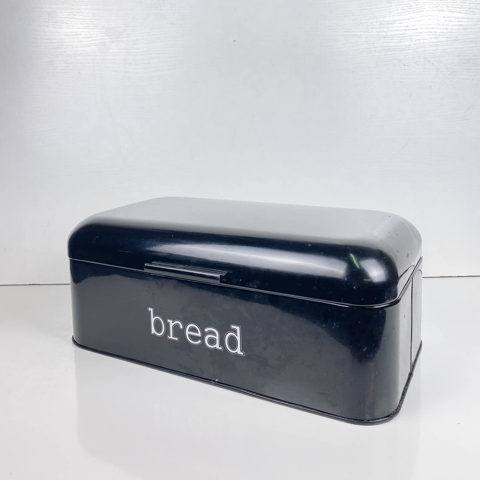 Контейнер для зберігання хлібу bread чорний метал KD-057