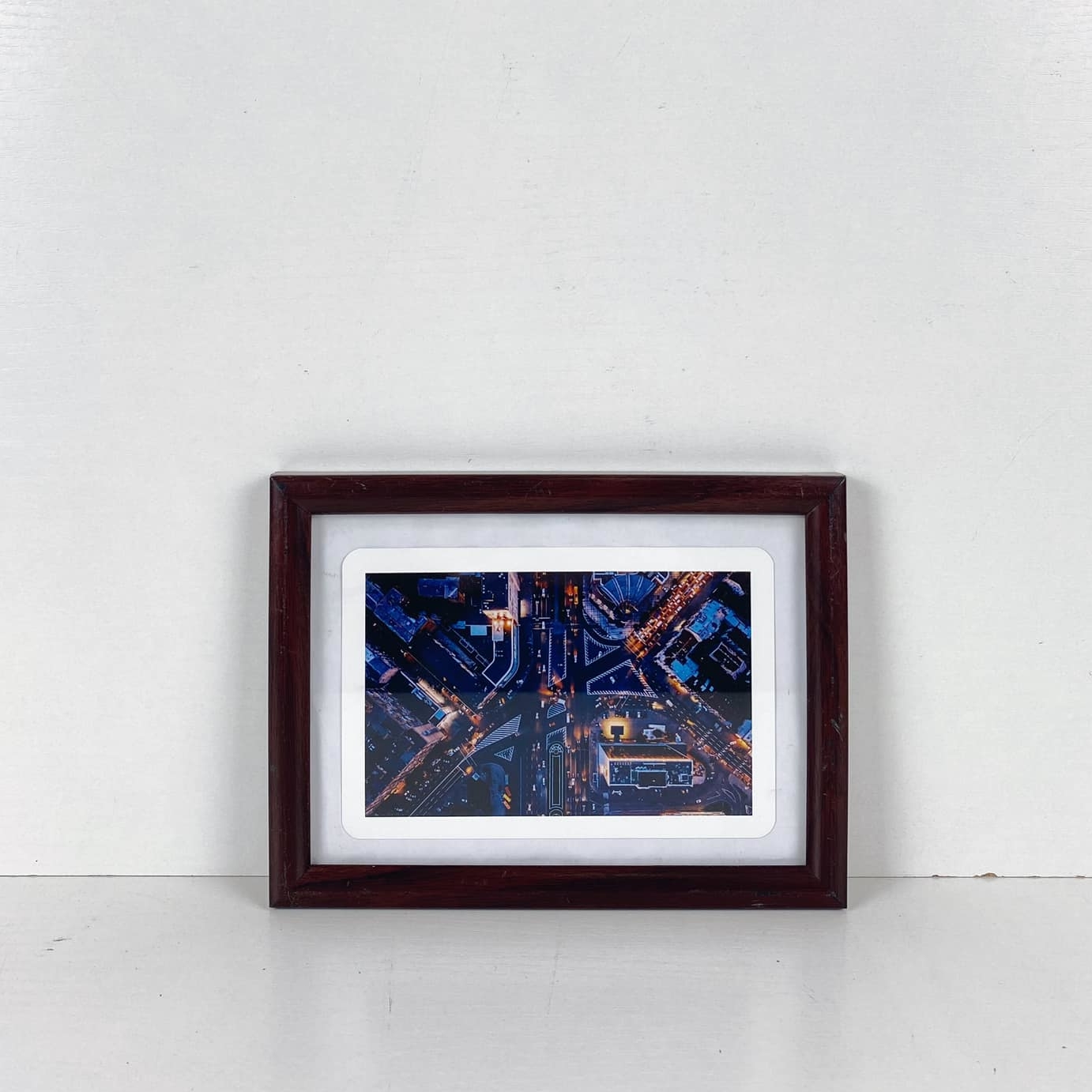 Фото нічного міста в рамкі AR-704