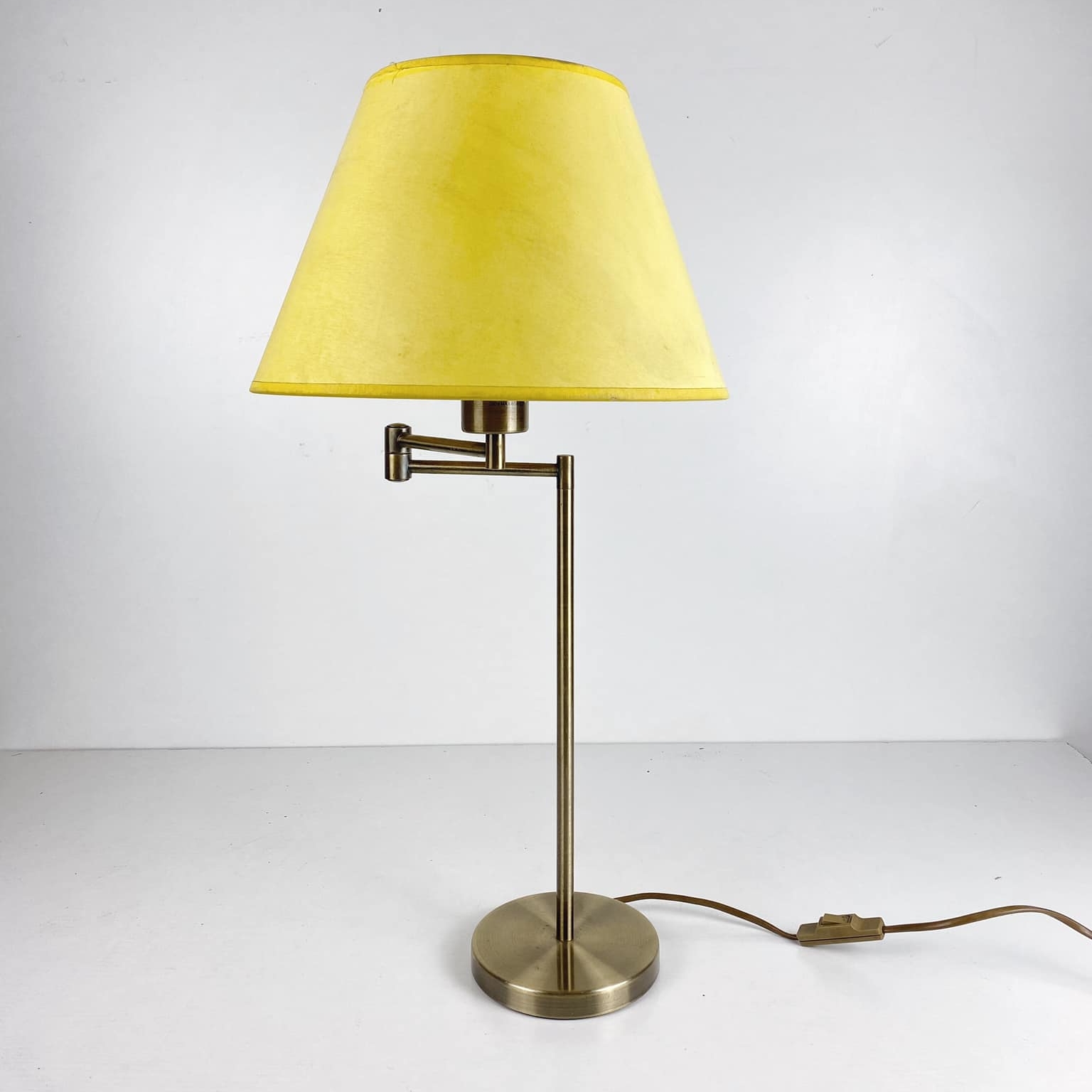 Лампа настільна з поворотним механізмом LT-229