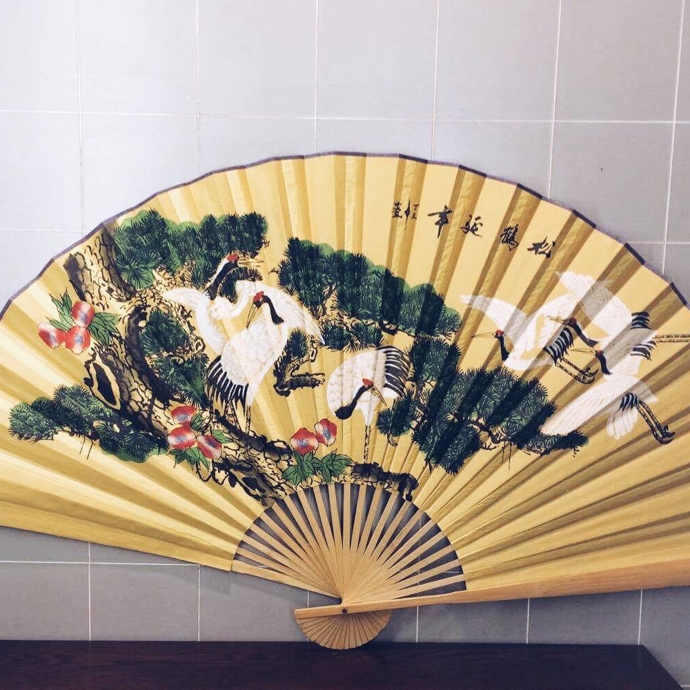 Віяло велике Пейзаж Лелеки папір золото/бамбук