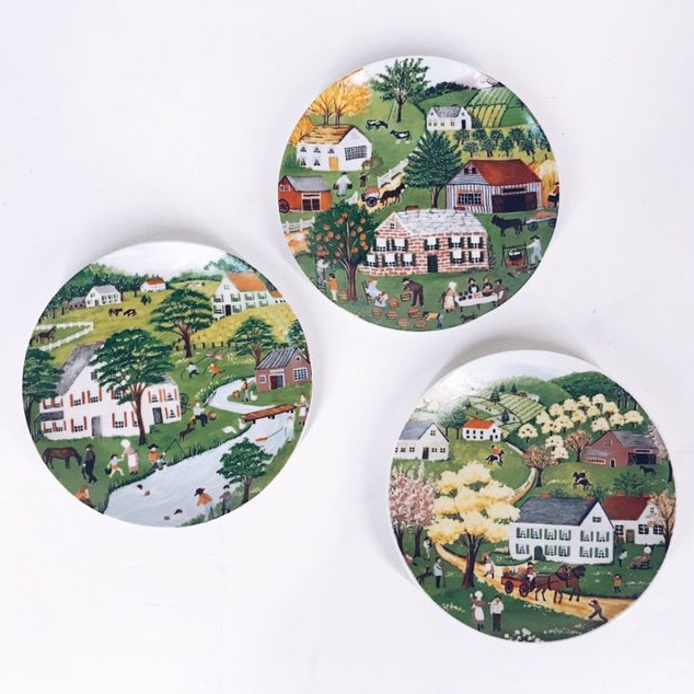 Тарілка декоративна настінна Пори року у селі порцеляна вінтаж
