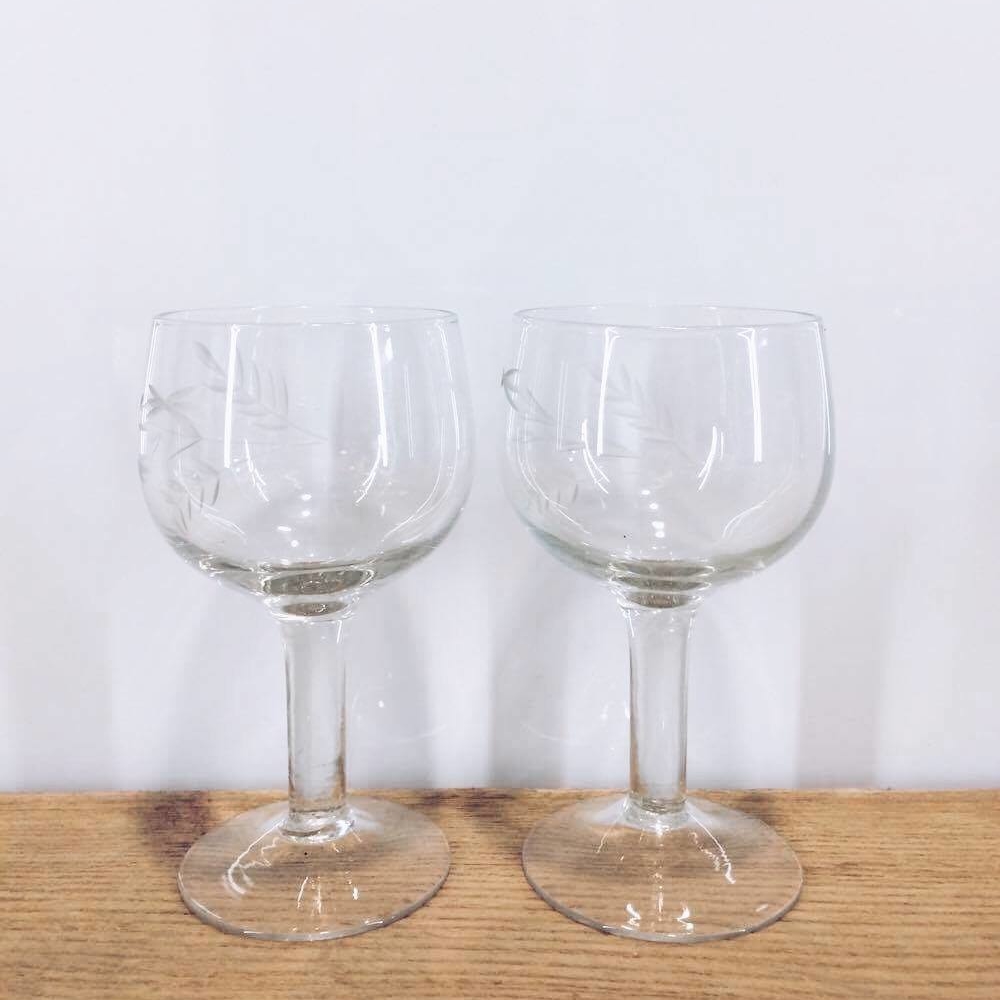 Бокал на ніжці скло з різбленням вінтаж GS-055