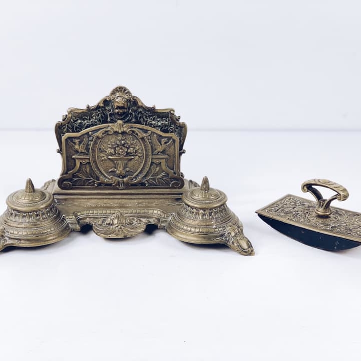 Підставка для листів з 2 чорнильницями/прес-пап'є бронза вінтаж