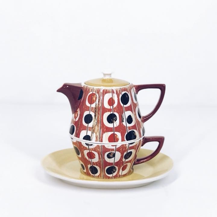 Набір чайник з чашкою та блюдцем червоно-жовто-чорний кераміка PP-101