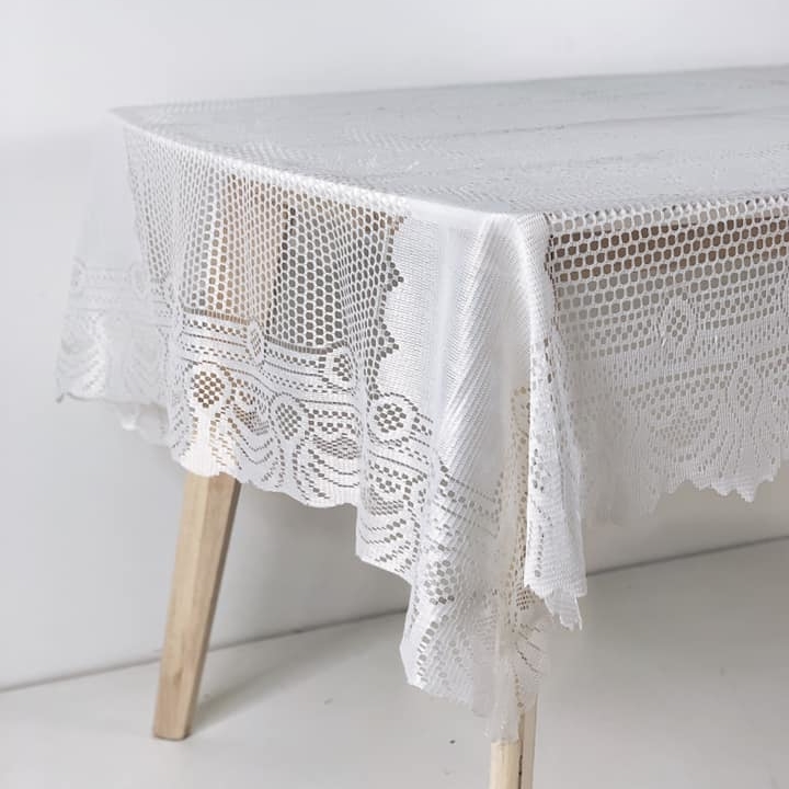 Скатертина ажурна біла поліестер TT-064