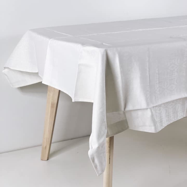 Скатертина біла жакард TT-087