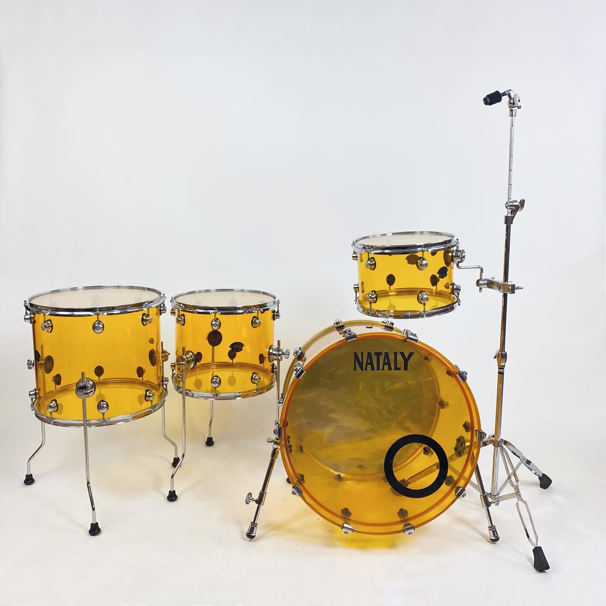 Ударна установка жовта прозора