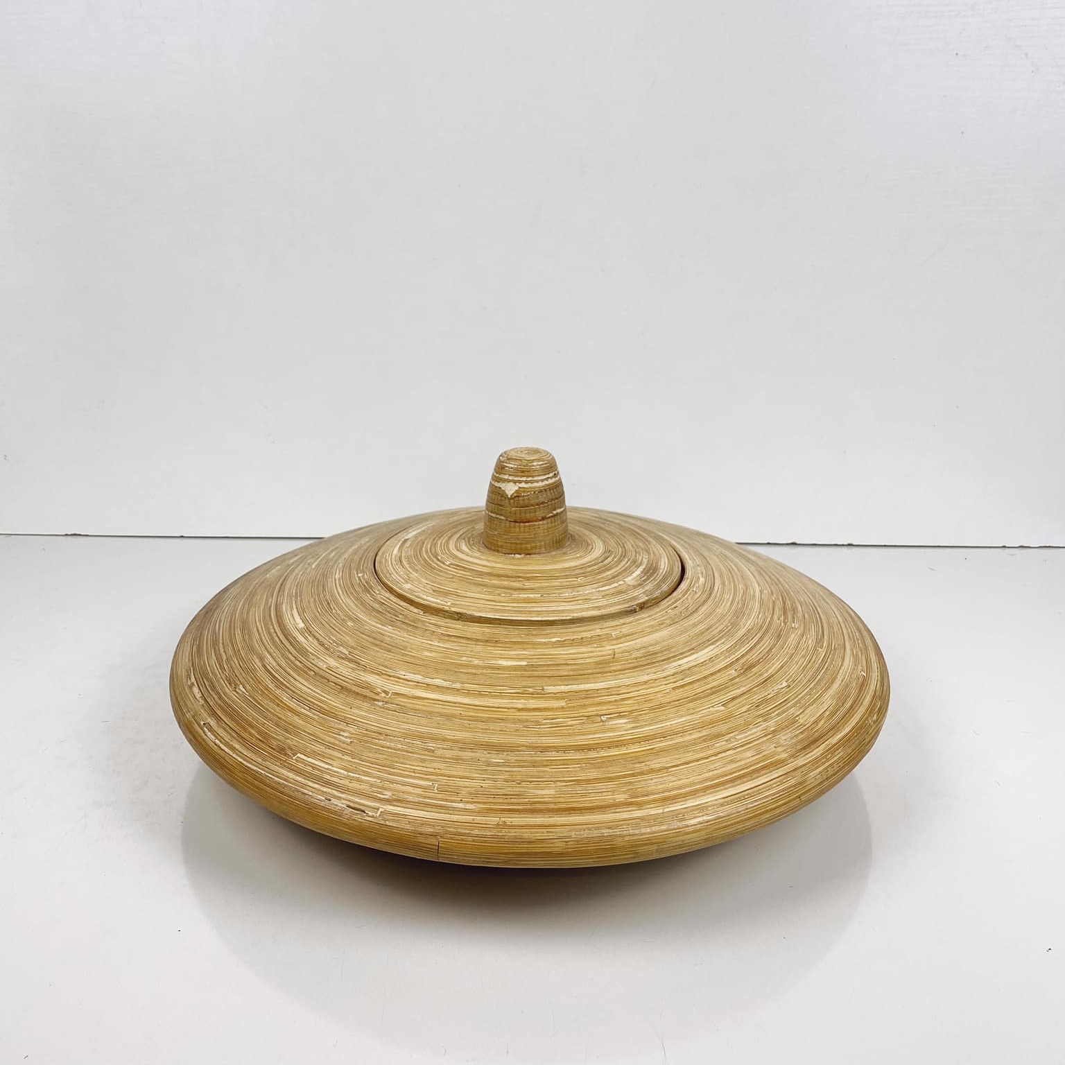 Шкатулка велика кругла з кришкою бамбук BX-114