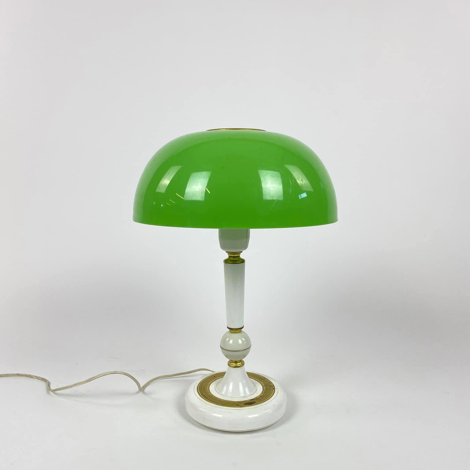 Лампа настільна з зеленим плафоном-напівсферою зелений/білий пластик вінтаж LT-237