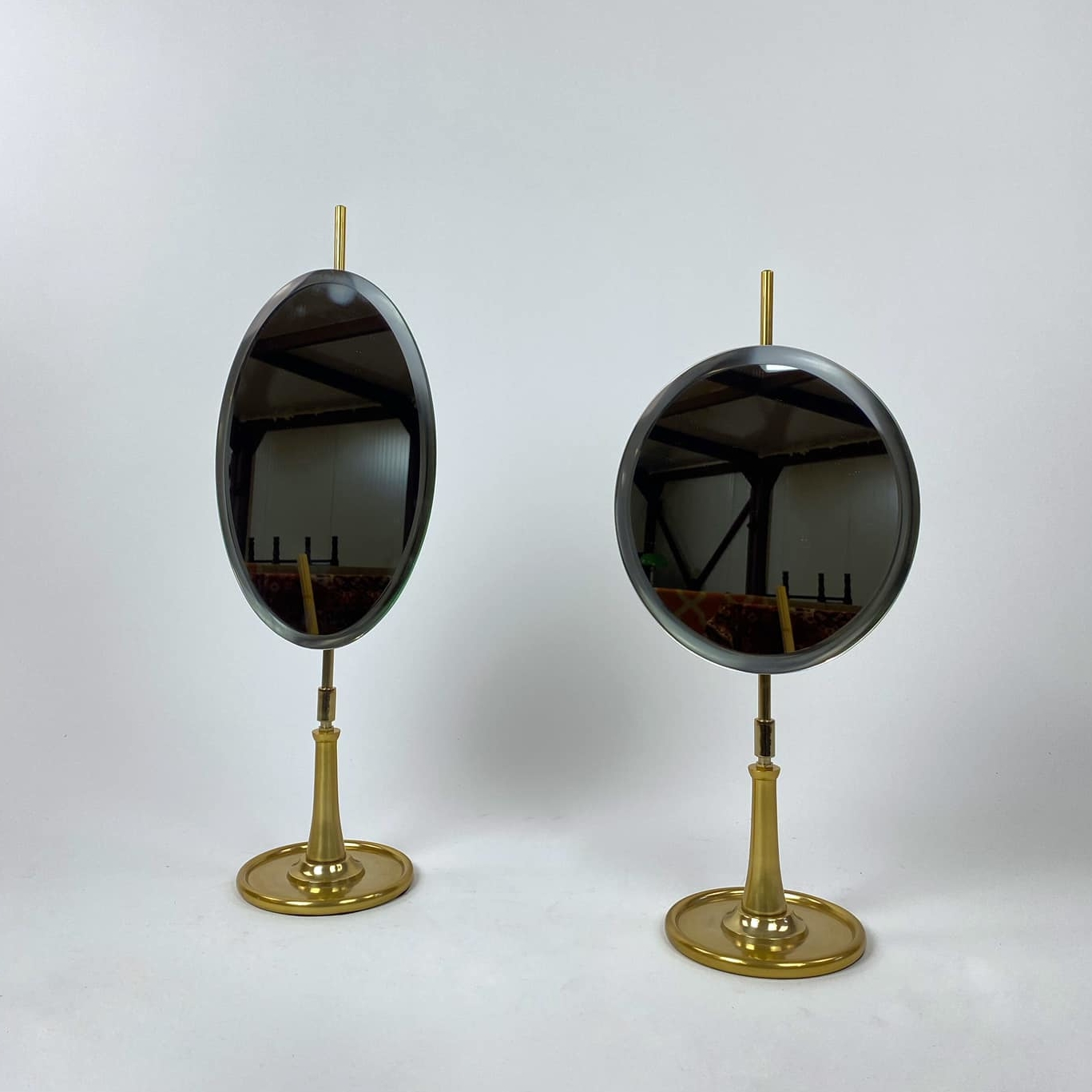 Дзеркало настільне овальне/кругле золото метал MR-032