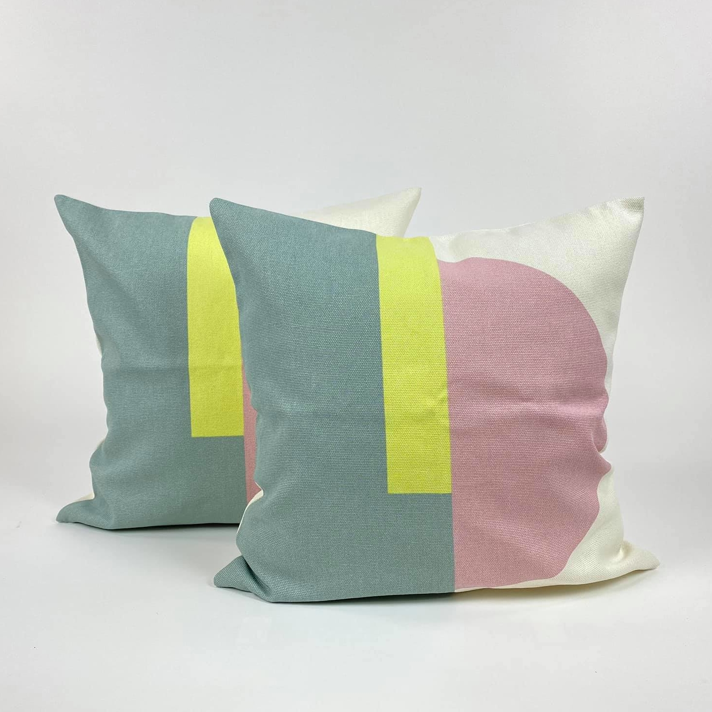 Подушка декоративна кольорові блоки пастель PW-386