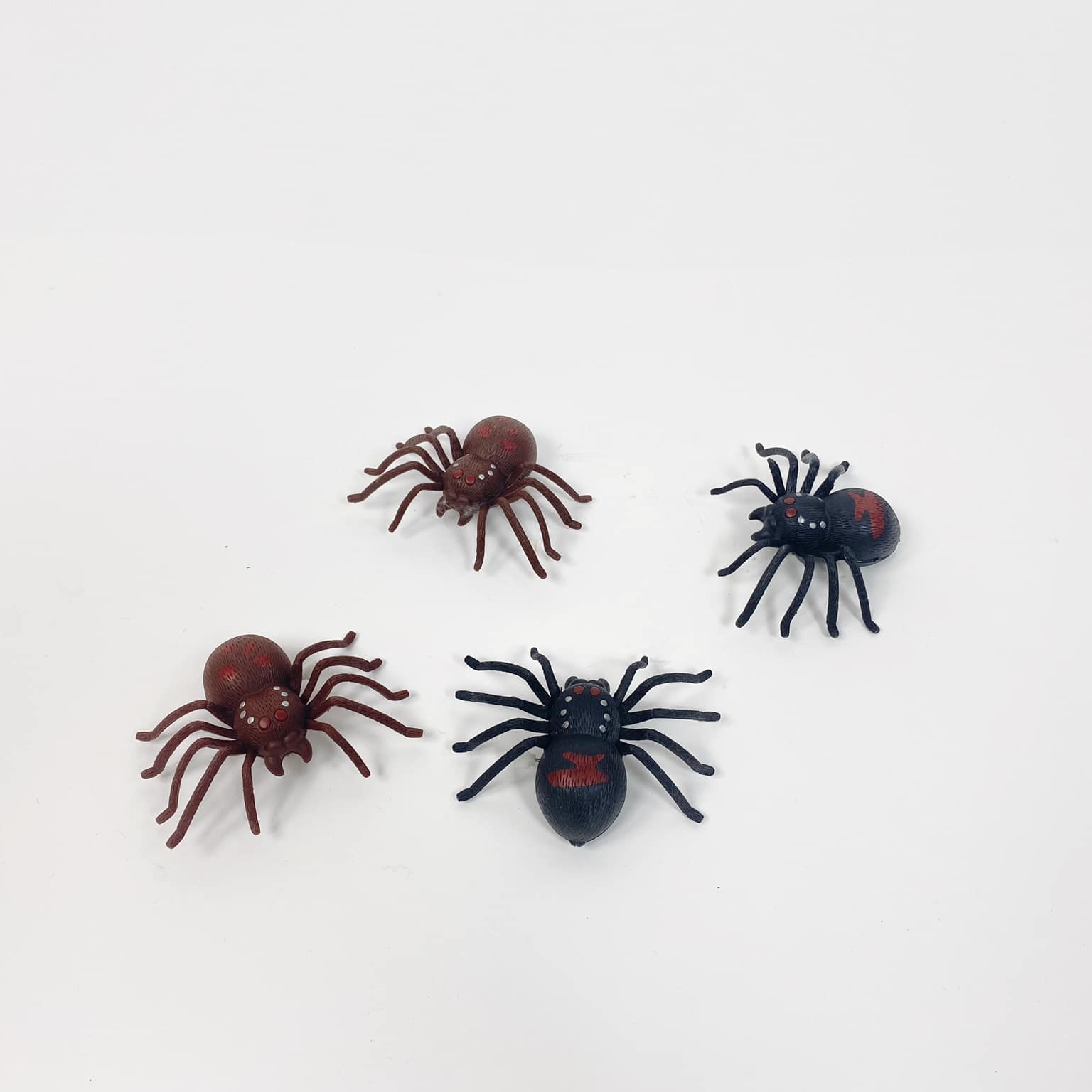 Павук червоно-чорний муляж SK-026