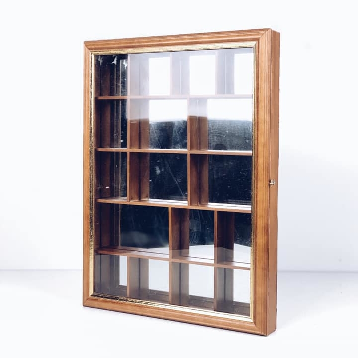 Вітрина для мініатюр дерево/скло/дзеркало вінтаж WD-036