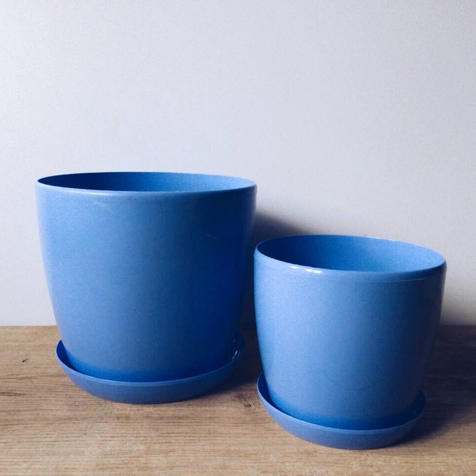 Вазон з підставкою для води блакитний