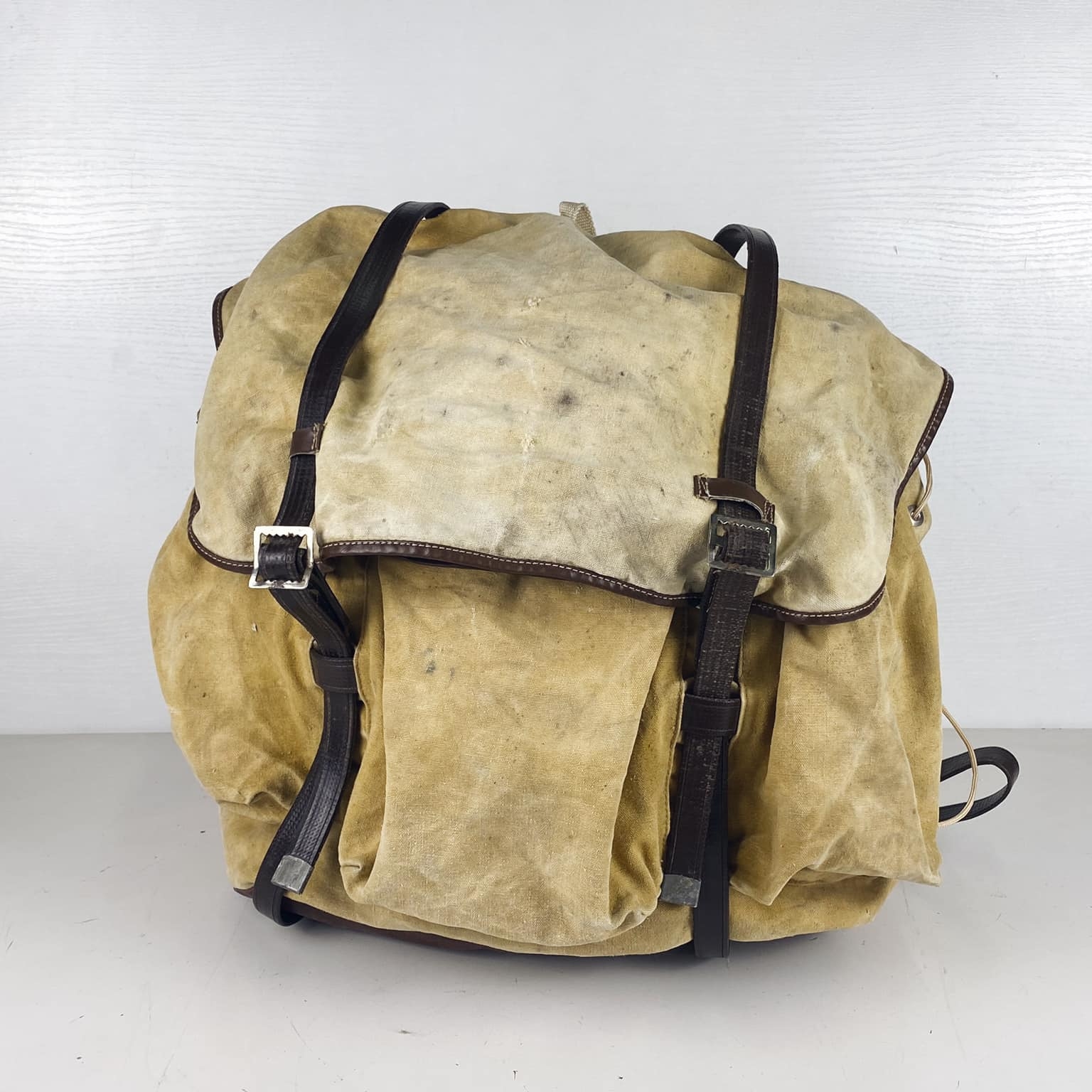 Рюкзак туристичний старий охра MB-134