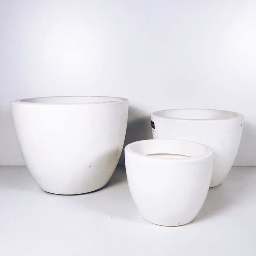 Кашпо біле закруглене пластик