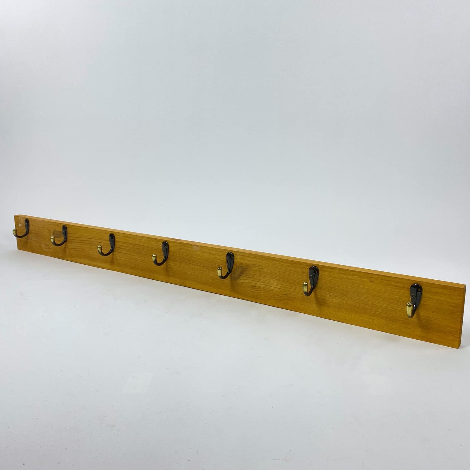 Вішак настінний на 7 гачків дерево/метал вінтаж