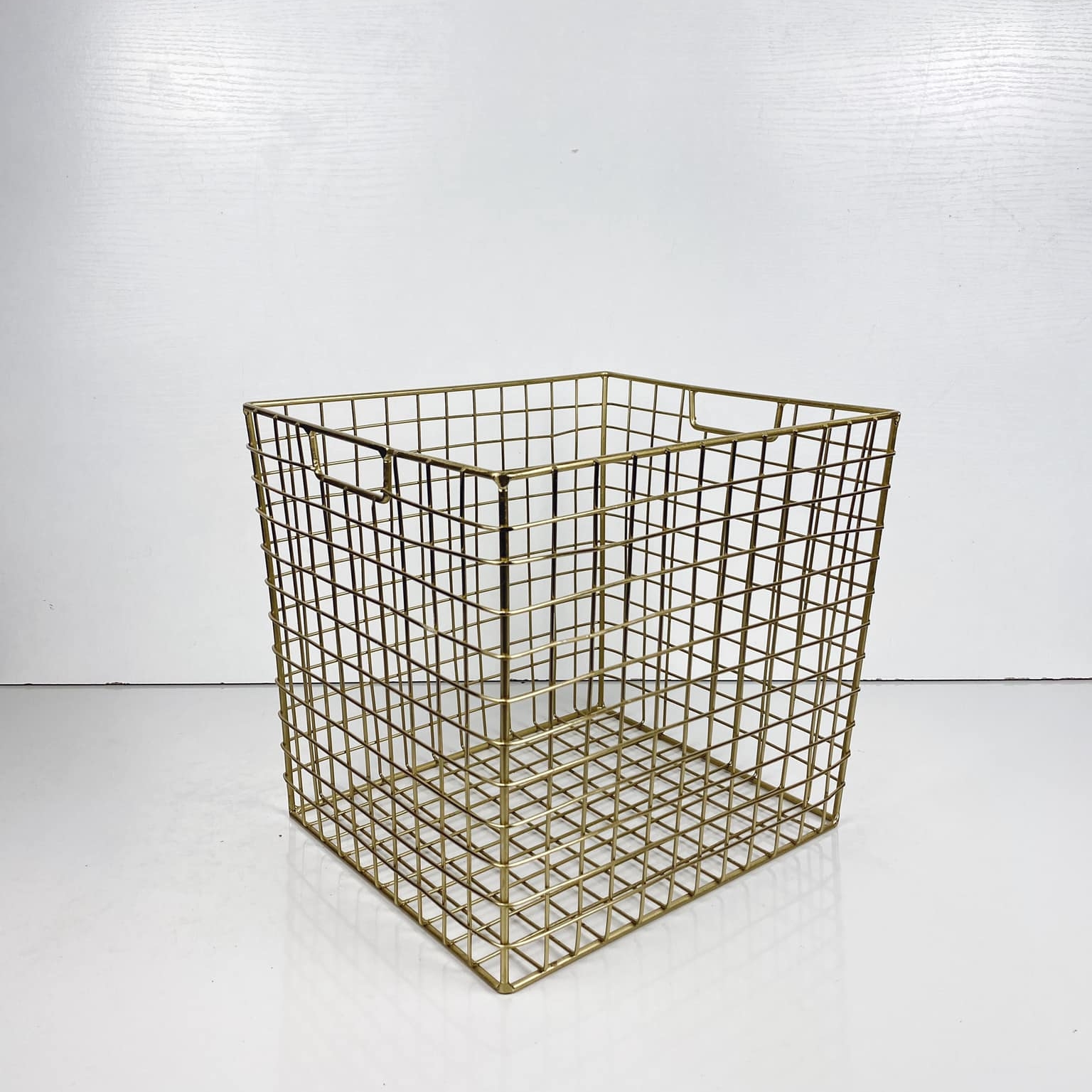 Кошик квадратний золото метал BA-146