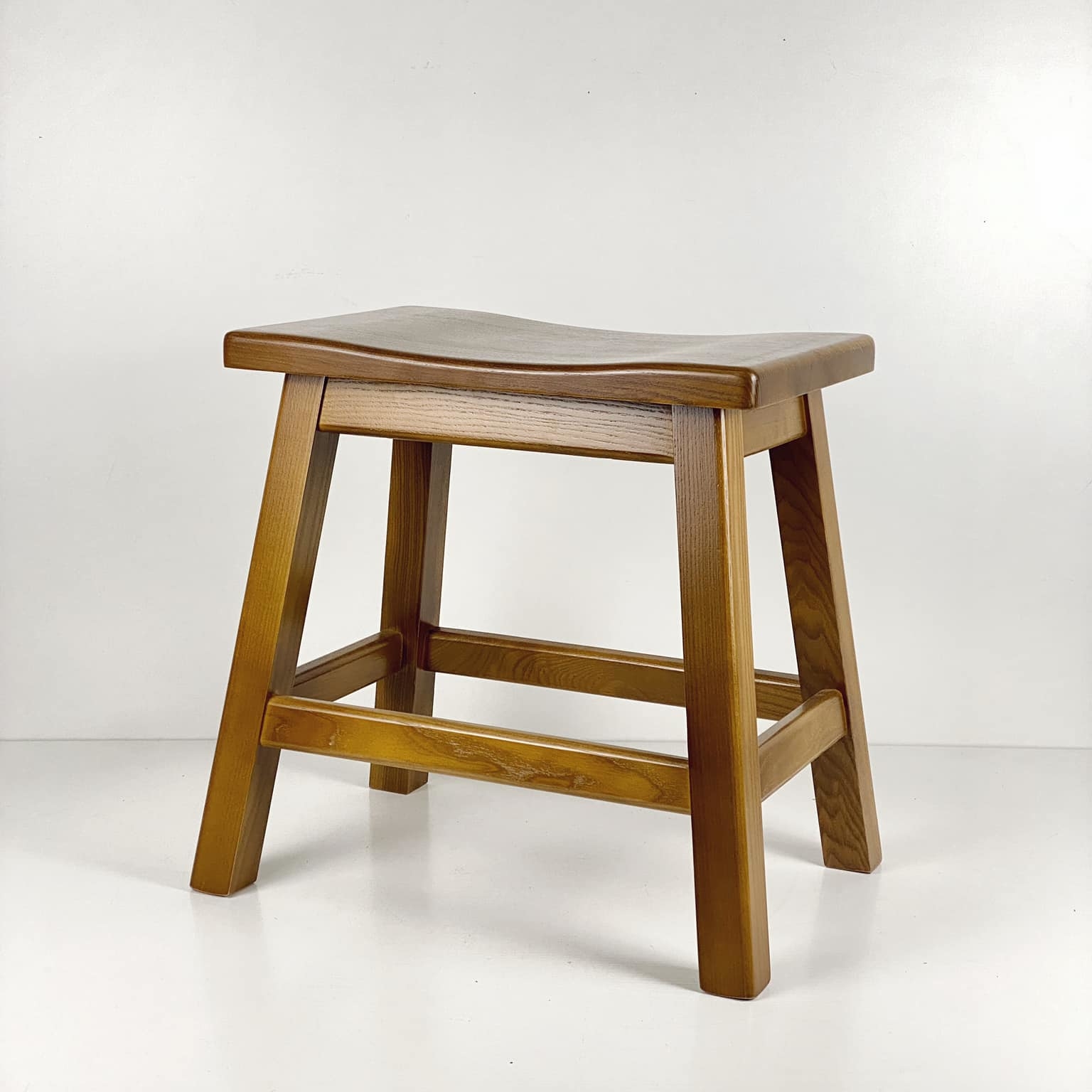 Табурет прямокутний т-дерево ST-122