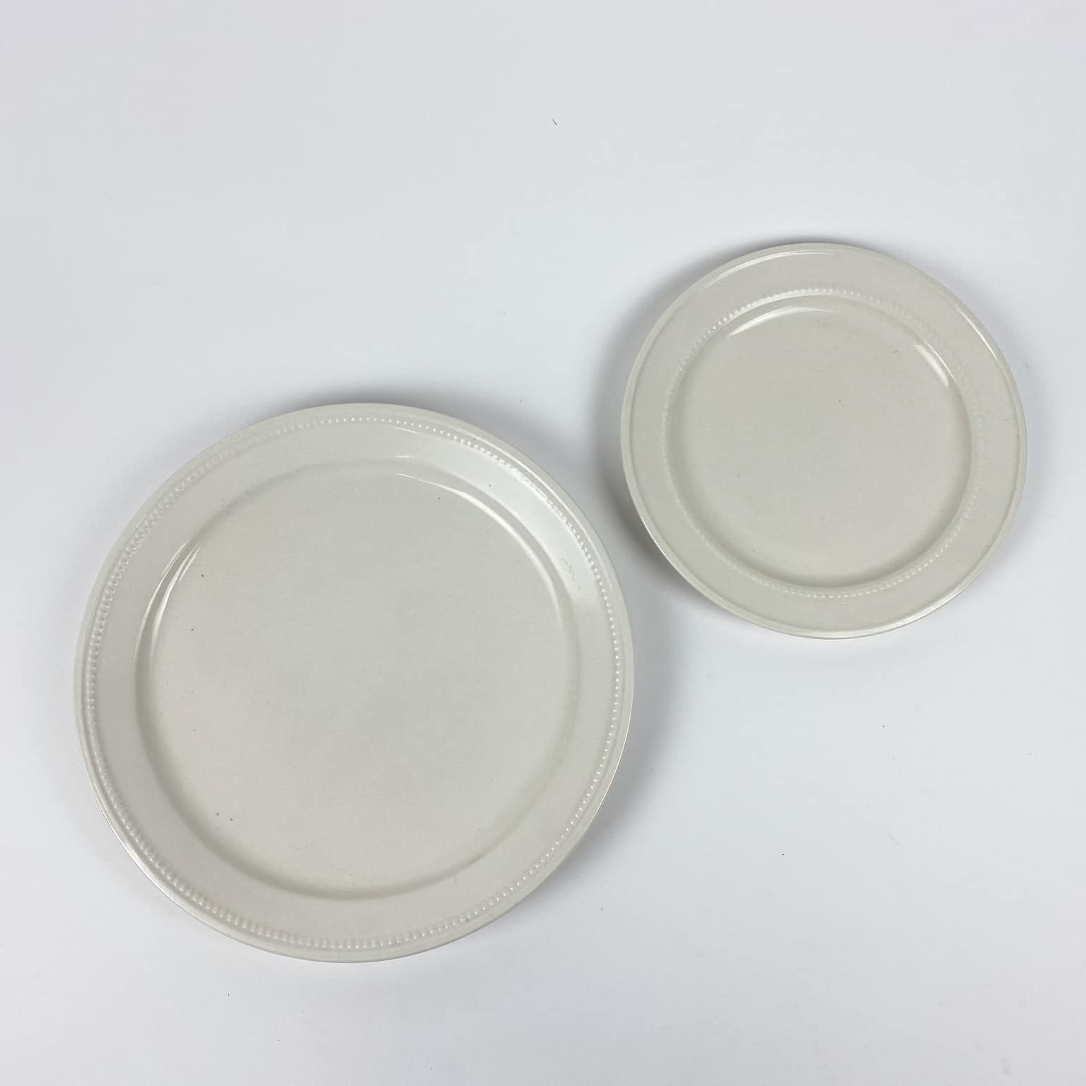 Тарілка обідня ваніль фаянс PP-129