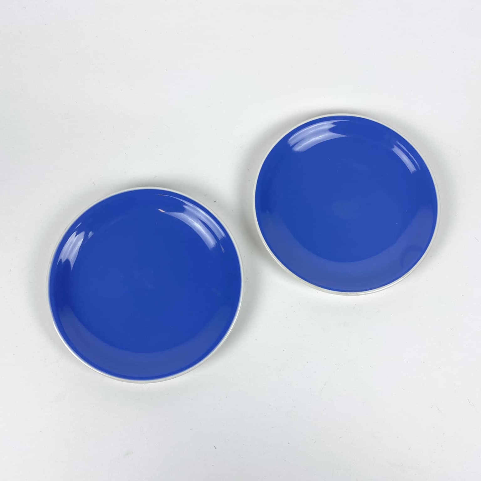 Тарілка обідня яскраво-синя білий кант PP-171