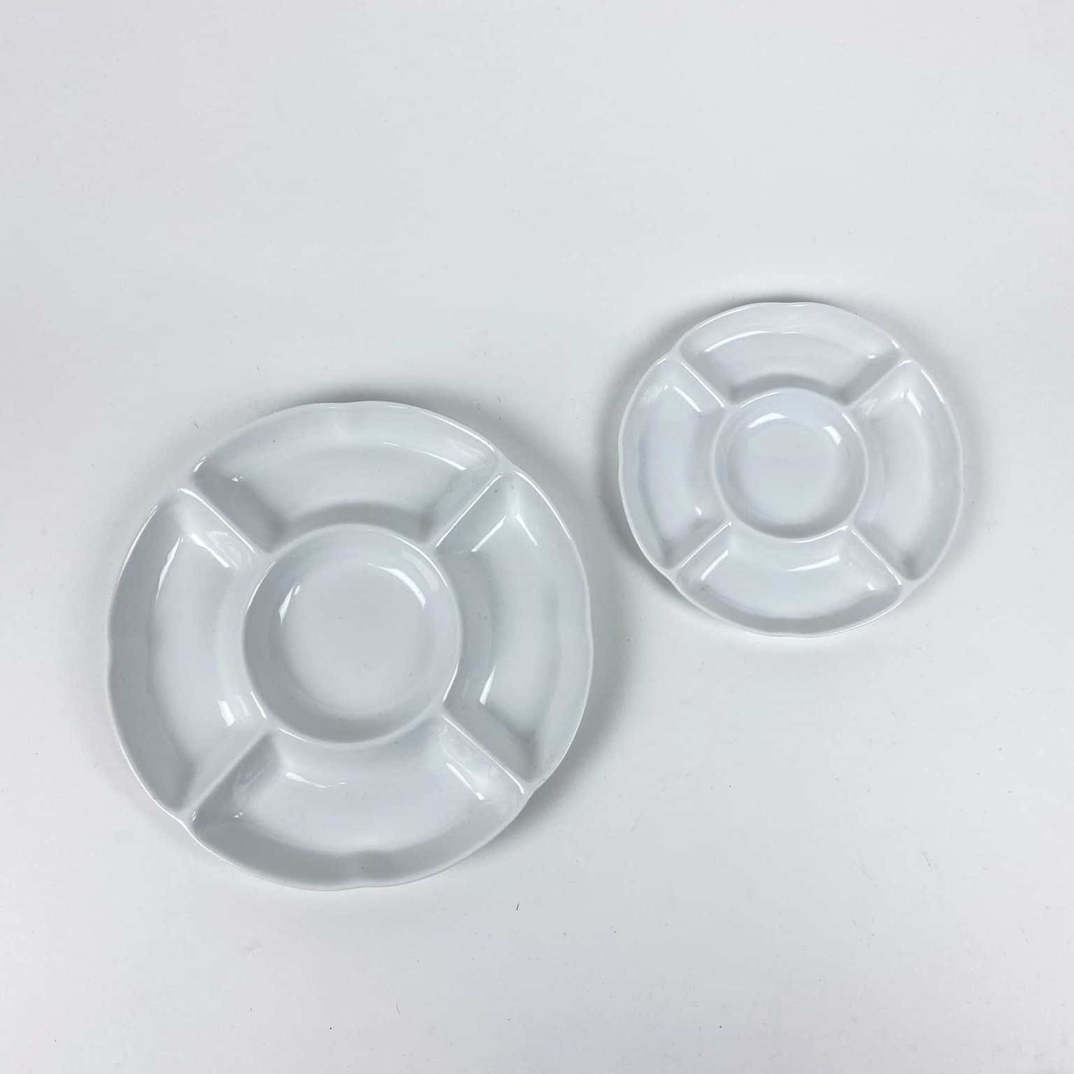 Тарілка для закусок з розділювачами біла порцеляна PP-179