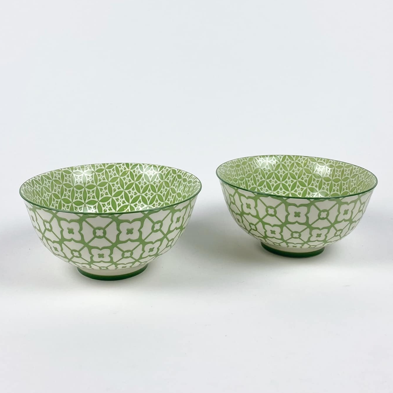 Миска-піала біло-зелений орнамент PP-222