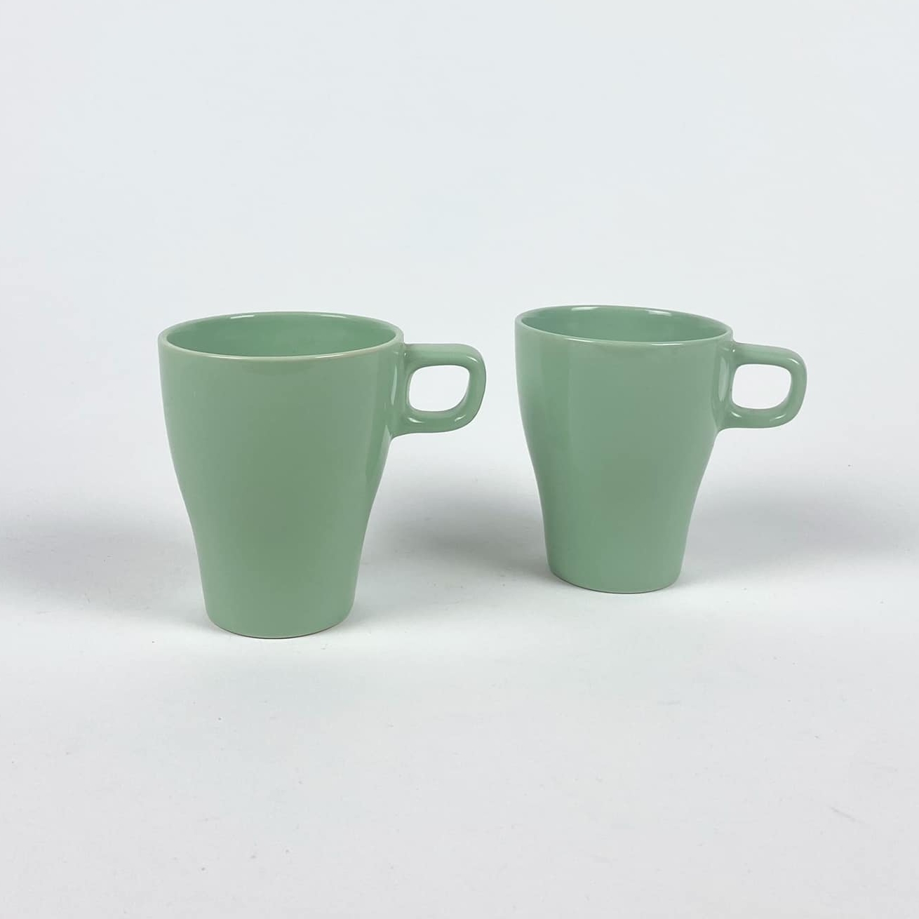 Чашка висока св-зелена кераміка TE-093