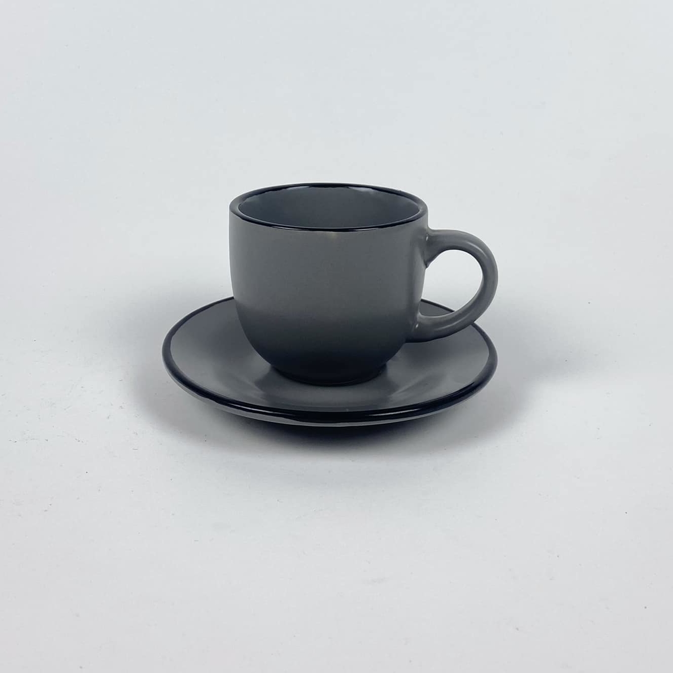 Чашка з блюдцем т-сіра з чорним обідком TE-127