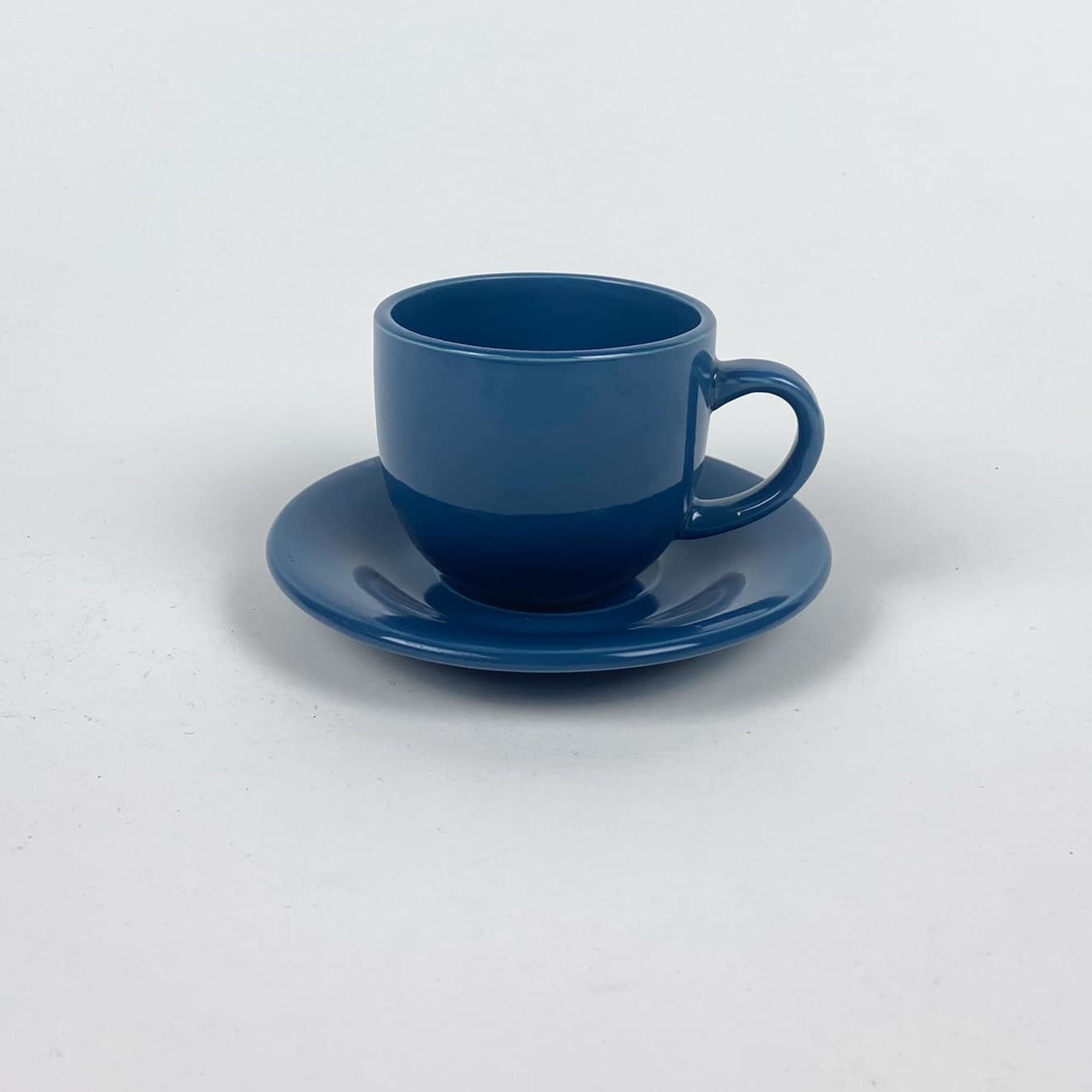 Чашка з блюдцем синя TE-128