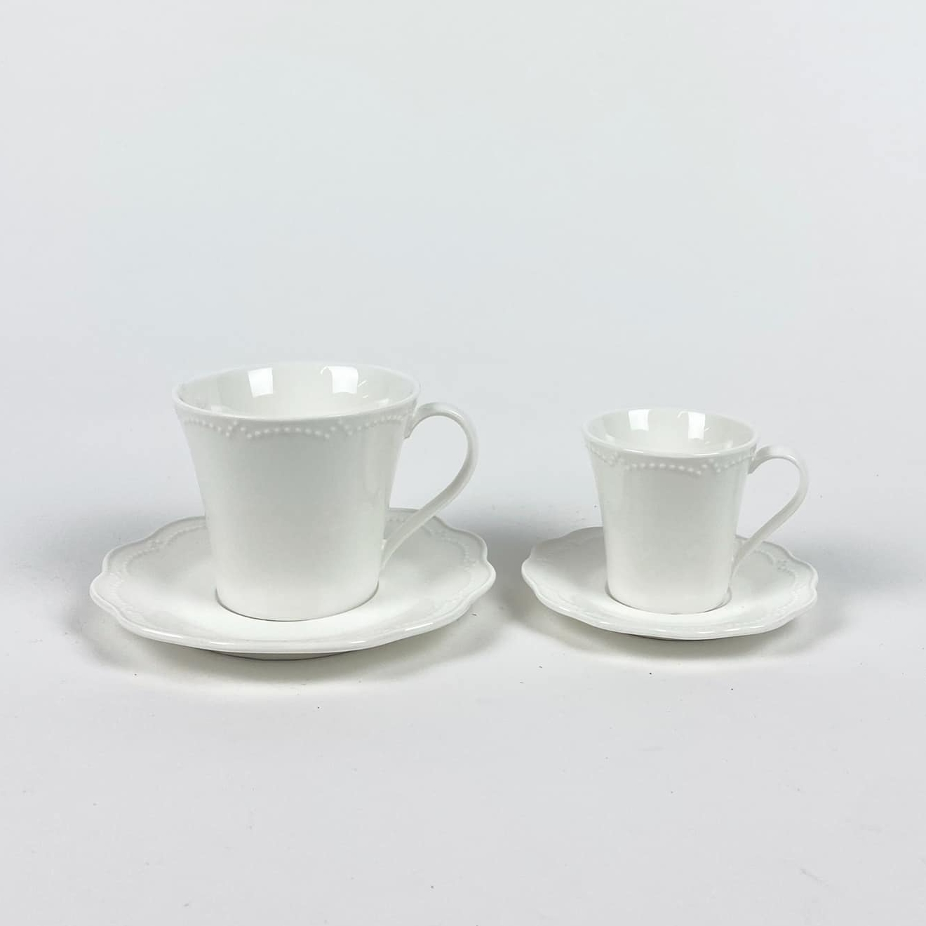 Чашка з блюдцем біла рельєфний декор кераміка TE-156